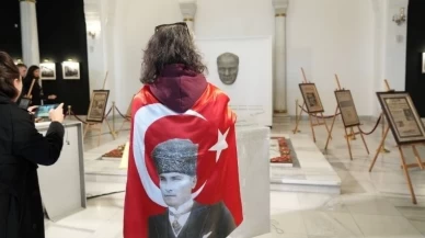 Atatürk'ü Anma Sergisi'ne Yoğun İlgi