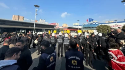 Esenyurt’ta Kayyum Protestosunda CHP’lilere Polis Müdahalesi