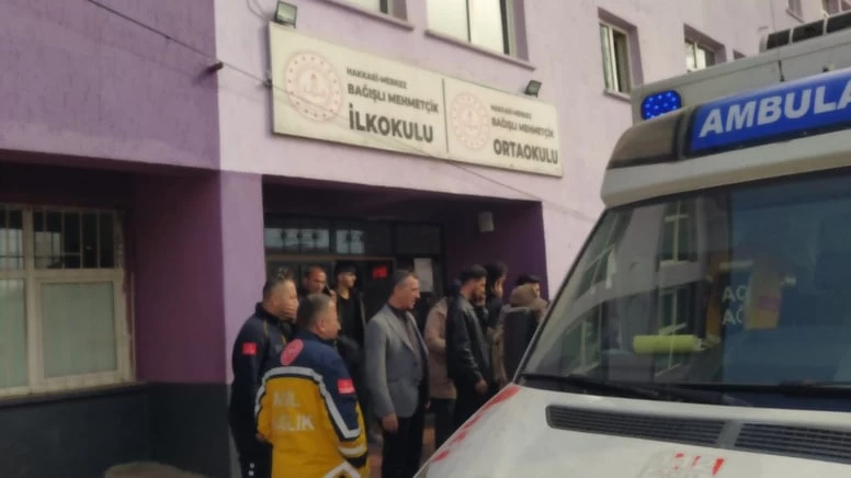 Hakkari’de Okulda Öğle Yemeği Sonrası Gıda Zehirlenmesi Şüphesi