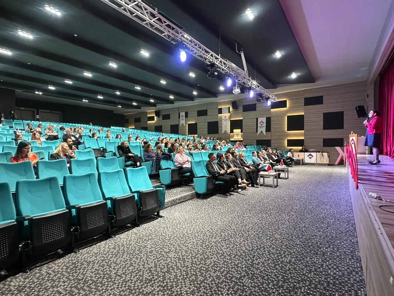 Bahçeşehir Koleji’nde Öğretmenlere Anlamlı Eğitim Programı