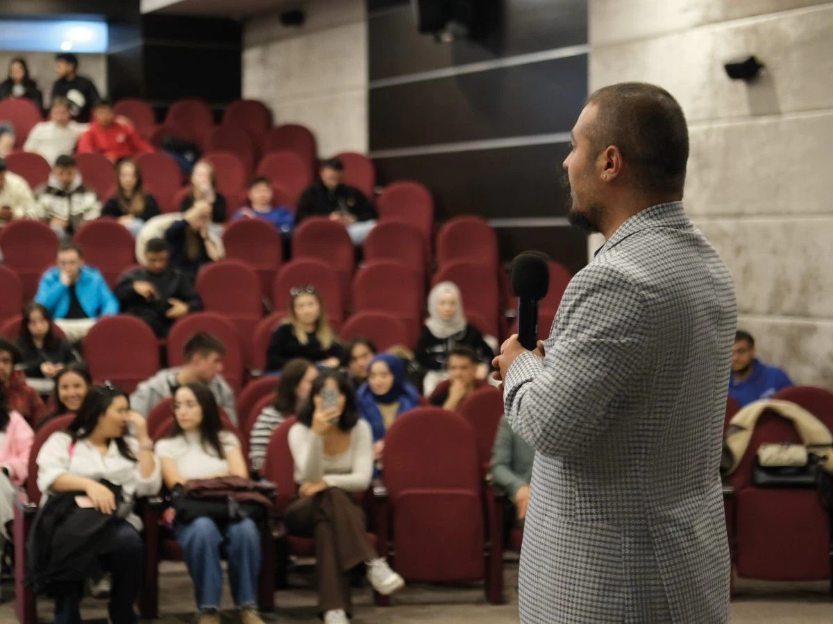 Anadolu Gençlik Federasyonu’ndan Gençlere Büyük Destek: E-Ticaret Eğitimi Projesi Başarıyla Tamamlandı
